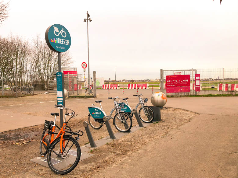 different bike share options in berlin in front of tempelhof field